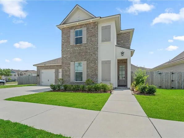 1680 Continental Dr, Covington, LA 70433