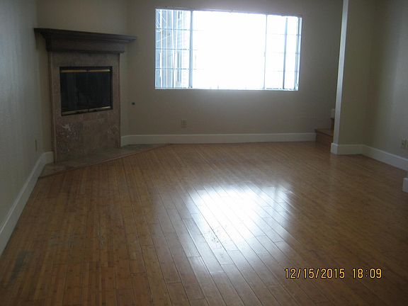 3rd image of 625 W 8th St APT 5