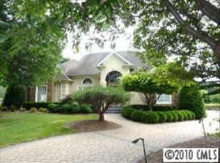 2889 Scarborough Ct, Gastonia, NC 28054