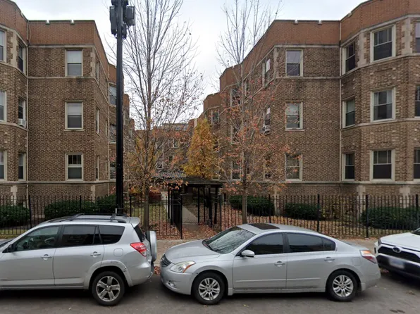 545 W Addison St #3, Chicago, IL 60613