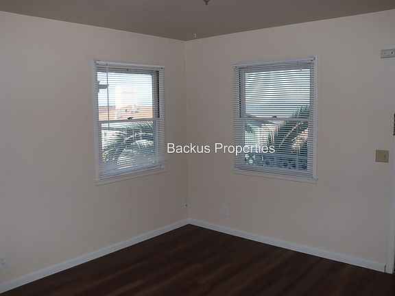 5th image of 650 Laine St APT B