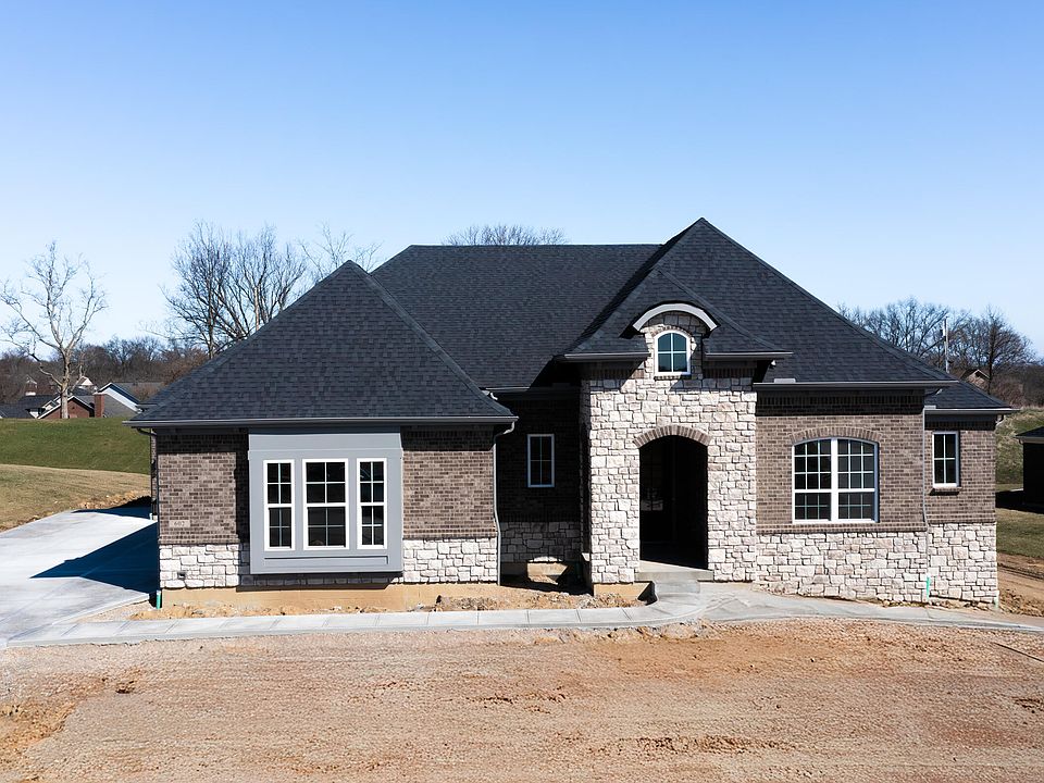 1st image of 602 Bluestem Dr