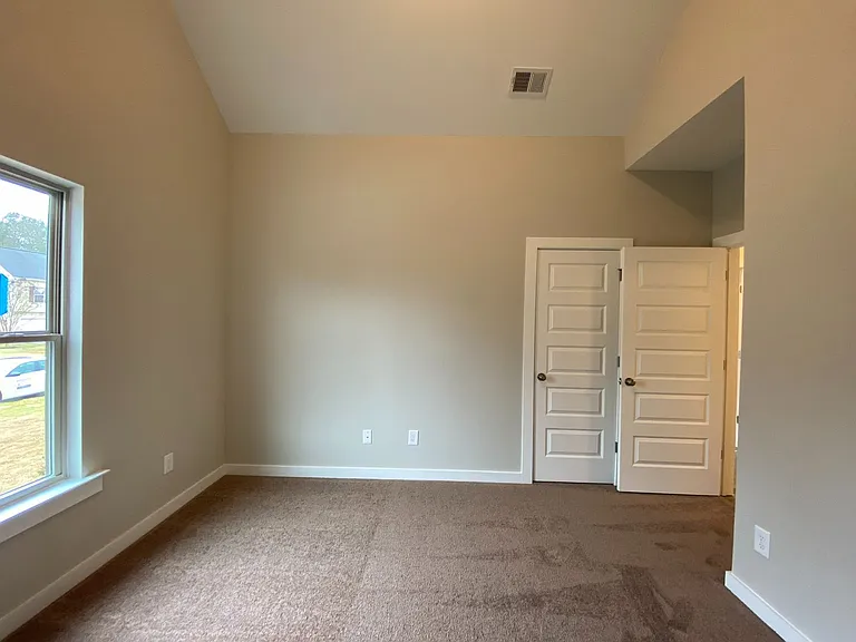 65 Red Oak Ct — Photo 32