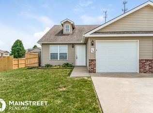 1526 Eagle Dr, Pleasant Hill, MO 64080