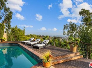 1417 N Kenter Ave, Los Angeles, CA 90049