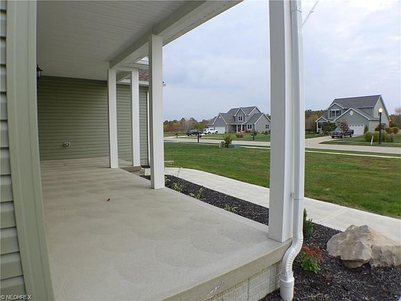 3rd image of 1212 Limerick Ln