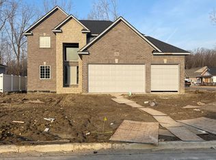 67851 Madeline St, Richmond, MI 48062