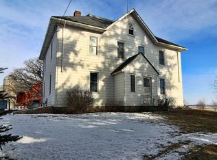 18620 142nd St, Hamburg, MN 55339