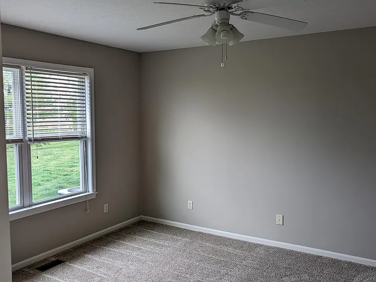 1547 Cumberland Ave — Photo 7
