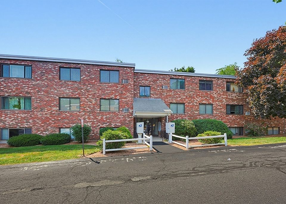 1st image of 65 Milliken Ave APT 3