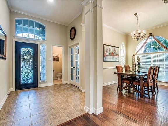 3rd image of 3817 Leeward Cir