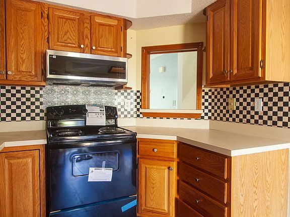 4th image of 380 Hitchcock Rd Unit 212