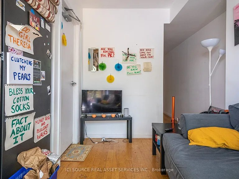693 Euclid Ave #2 — Photo 5