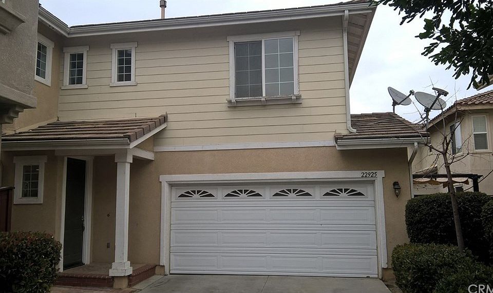 1st image of 22925 Serra Dr