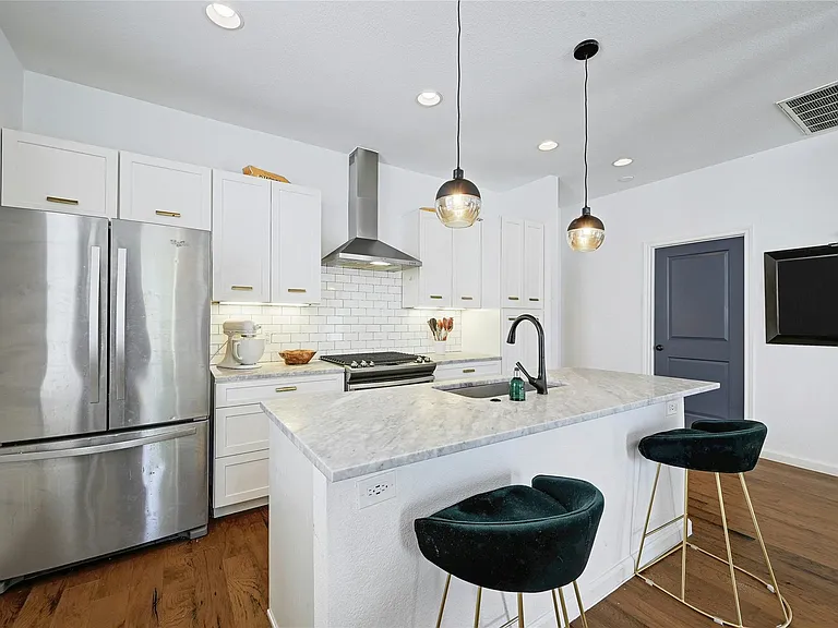 2614 Willow St #A — Photo 5