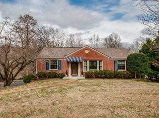 520 Hogan Rd, Nashville, TN 37220