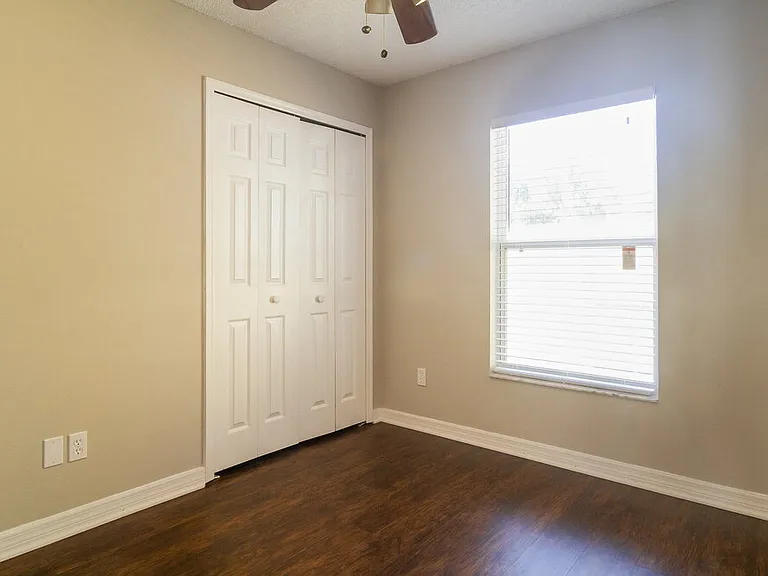 13500 Glasser Ave — Photo 11