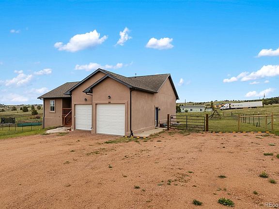 2nd image of 114 Hunting Horn Lane