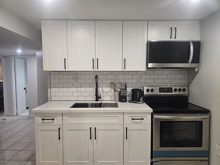 211 Glen Hill Dr #LOWER — Photo 9