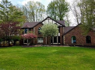 8593 Sunview Dr, Broadview Heights, OH 44147