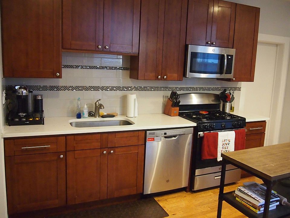 1st image of 1515 N Bell Ave APT 1
