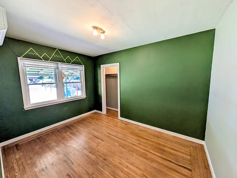 934 Bush St — Photo 6
