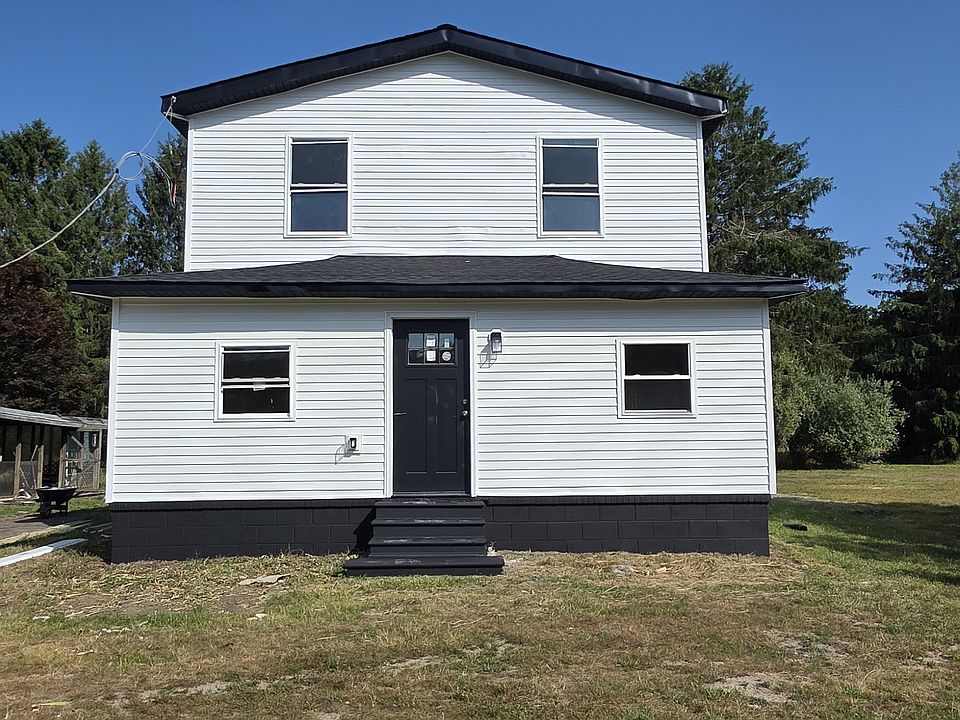 1st image of 301 N Genoa Ave