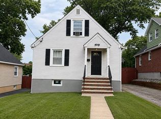 40 Seminole Ave, Dumont, NJ 07628