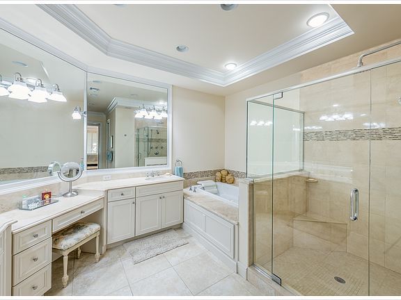 3rd image of 104 Island Plantation Ter APT 102