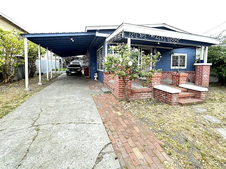 574 Duboce Ave — Photo 18