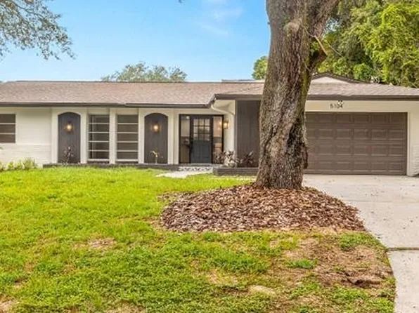 5104 ROLLING HILLS COURT, TEMPLE TERRACE, FL 33617