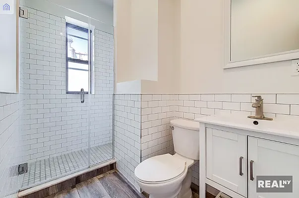 Rented by REAL New York | media 15