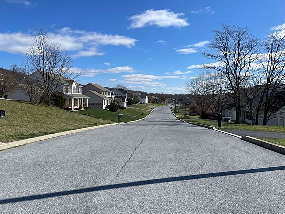 4th image of 2105 Northview Ln