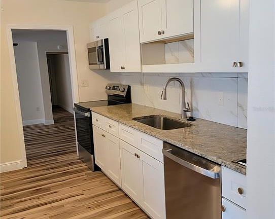 5th image of 540 S CLAYTON AVENUE