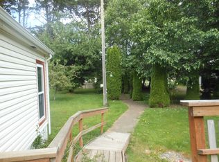 445 Bay Center Rd, South Bend, WA 98586