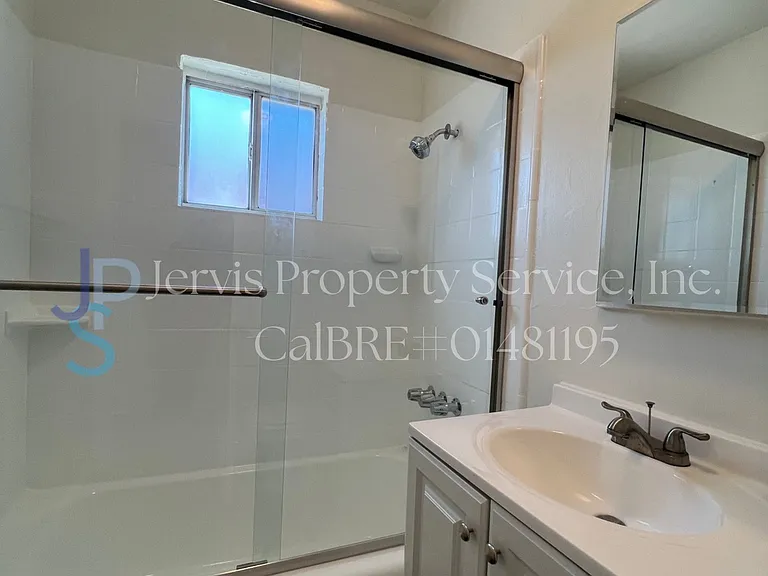7116 Hood Ave #B — Photo 7