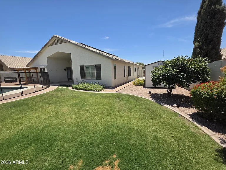 2442 E Nathan Way — Photo 43