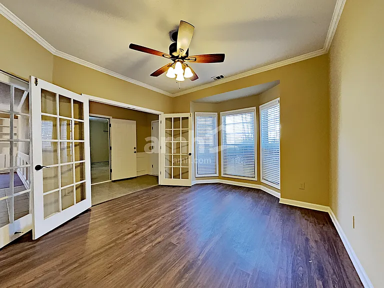 2355 Kirkstone Dr — Photo 8