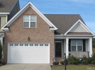 316 Duchart Ln, Fuquay Varina, NC 27526