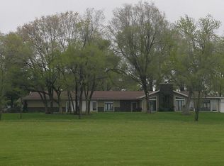 3609 Bishop Rd, Saint Joseph, MO 64505