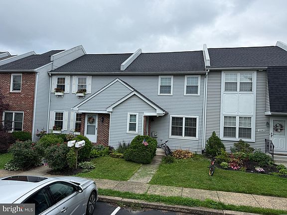 2nd image of 1545 Russett Dr