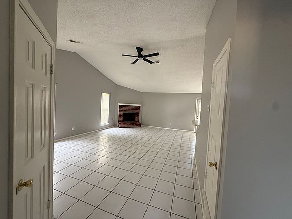 2nd image of 104 Orange Dr