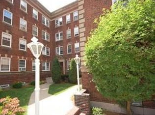 22 Concord Ave APT 8, Cambridge, MA 02138