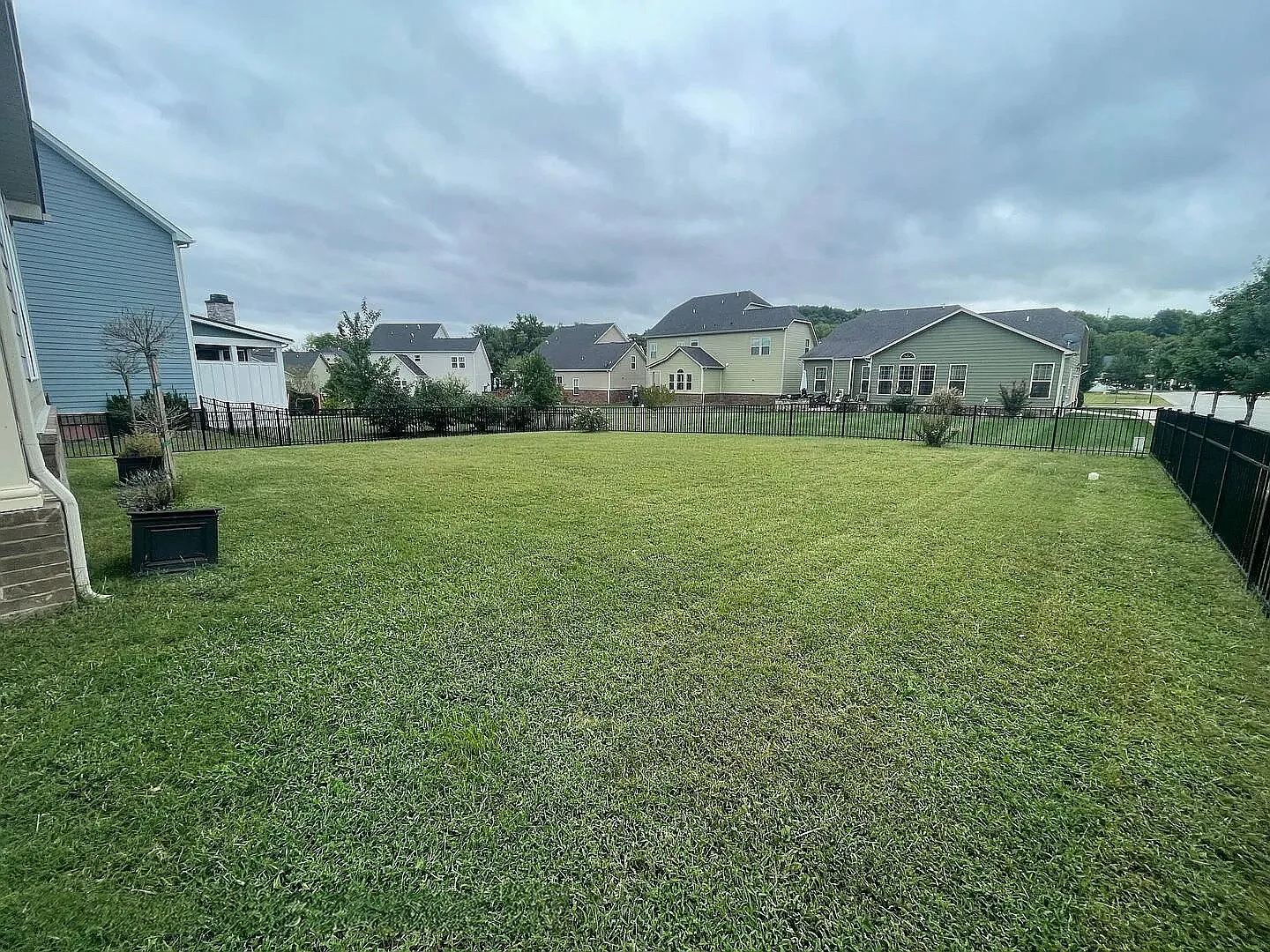 4 bed, 2.5 bath, 2574 sqft, $3,600 — Photo 4