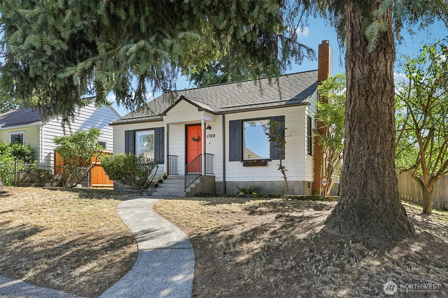 1749 S Anderson Street photo 1