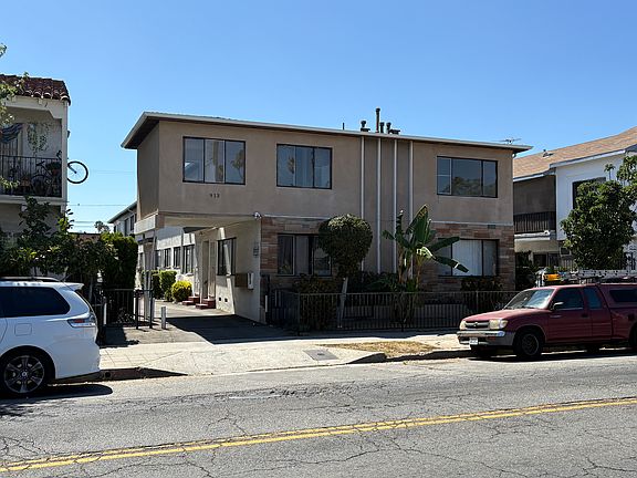 2nd image of 913 N Normandie Ave APT 5