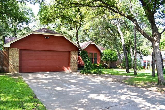 2nd image of 409 Greenleaf Dr
