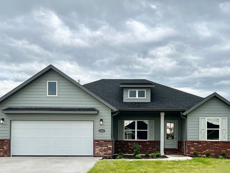 1st image of 2201 Kathryn Ln