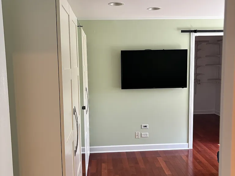 560 Vine Ave #203 — Photo 21