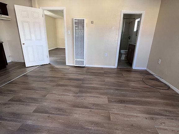 3rd image of 6546 Adamson Ave #6546